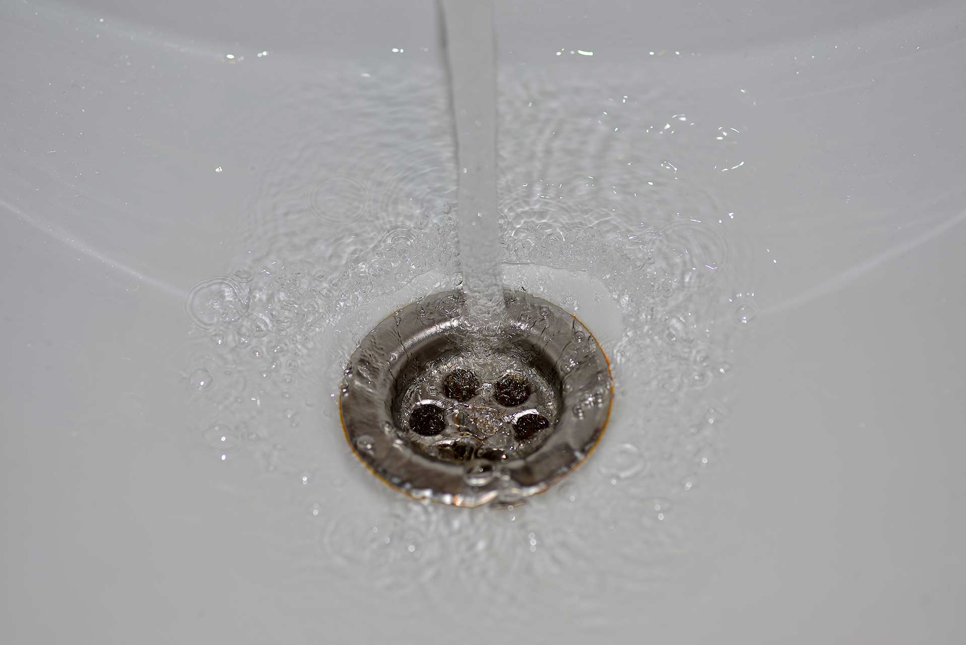 A2B Drains provides services to unblock blocked sinks and drains for properties in Wakefield.